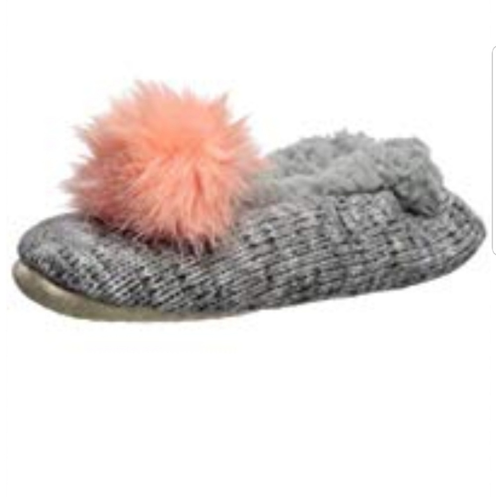 Jacques Moret Fuzzy Babba Slipper Socks S/M NWT